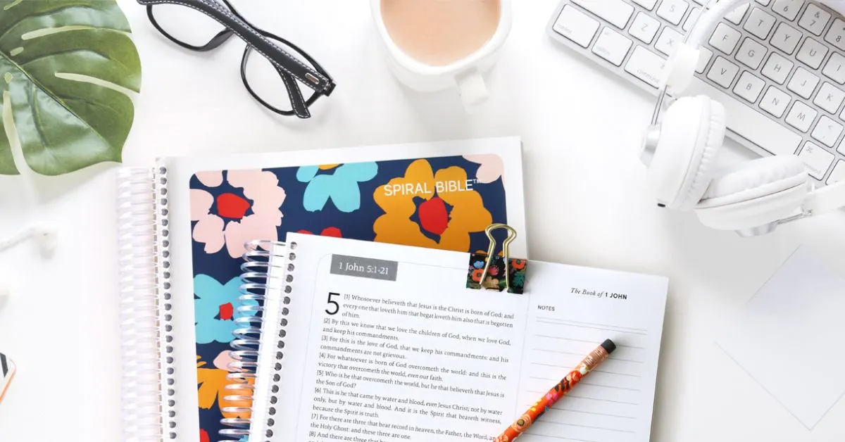 Spiral Bible™ - The Bible for Notetakers logo